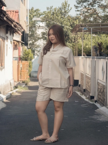 Lavenza One Set - Polos Cokelat 