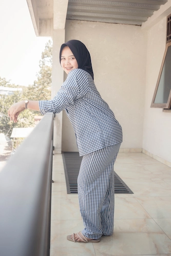 Laviera One Set - Garis Biru